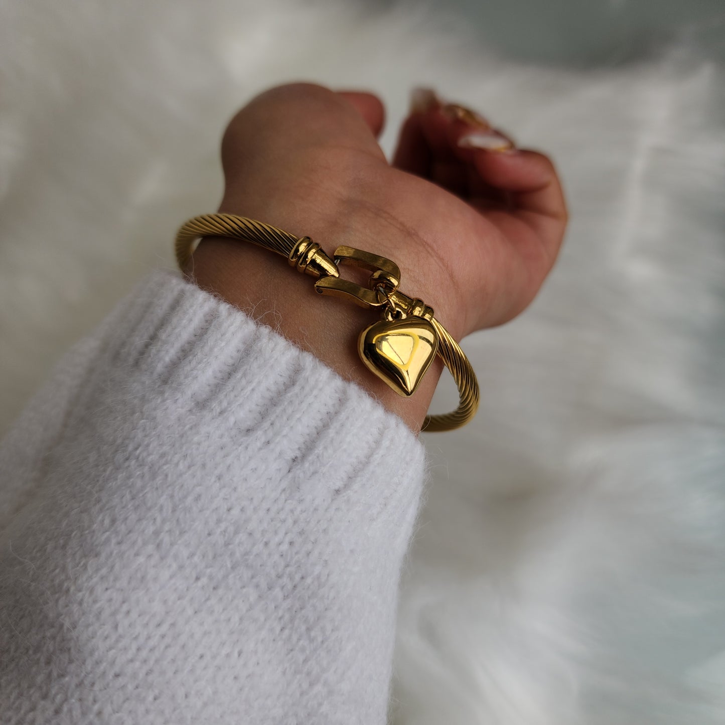 PULSERA LAZO ORO